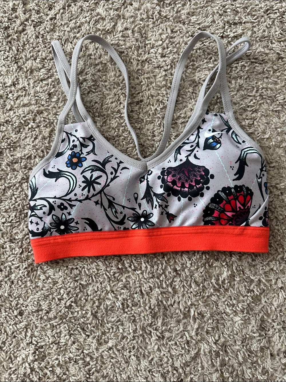 Nike sports bra size Small